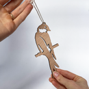 Décorations suspendues en bois